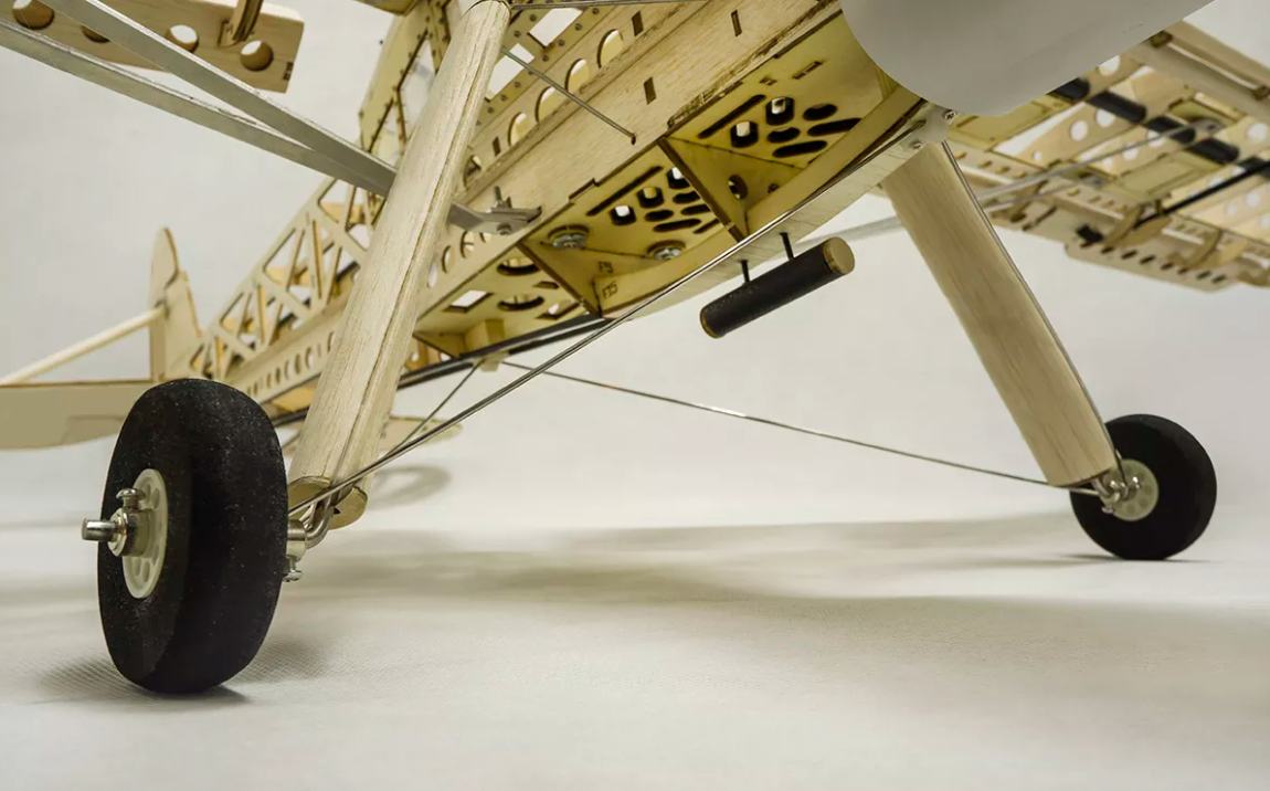 Fieseler Storch 1600mm KIT FULL version - foto 12