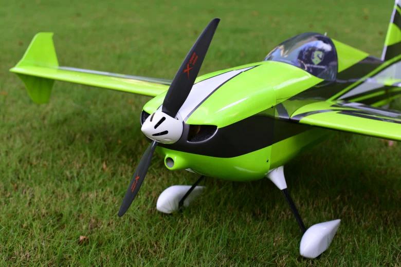Skywing RC - 67" Edge 540 PNP / Verde (90e 1.7m) - foto 8