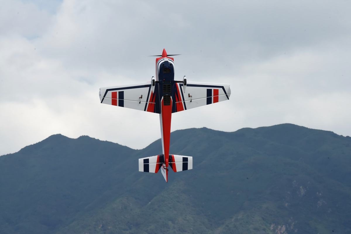 Skywing RC - 88" Laser 260 PLUS ARF / Rojo - foto 13