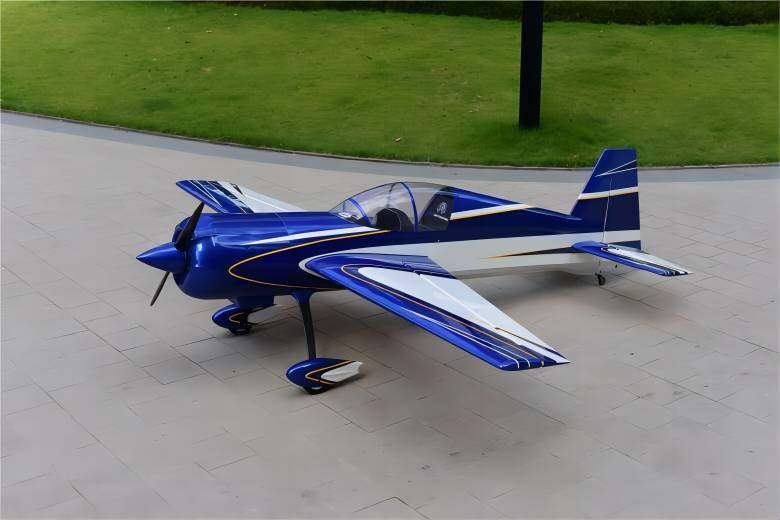 Skywing RC – 104″ Yak 54 ARF / Azul